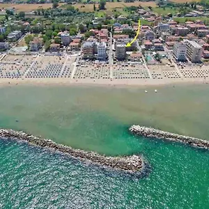 Hotel apartamentowy Belvedere Vista - Seafront, Rimini